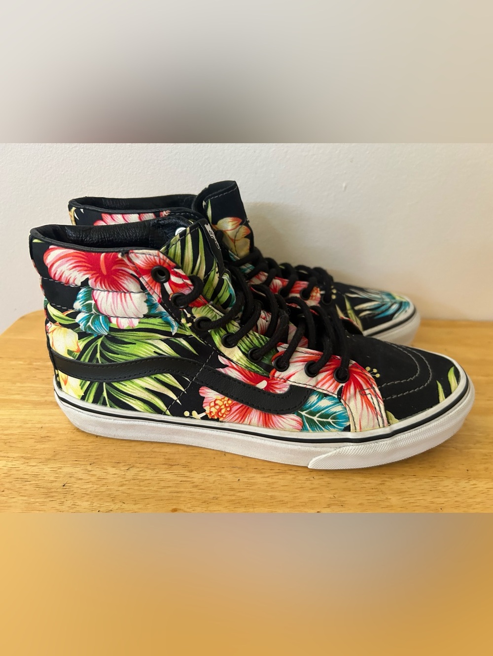 Vans Unisex Sk8-Hi Floral Tropical High Top Skate Shoes Women Size 7.5 Men 6